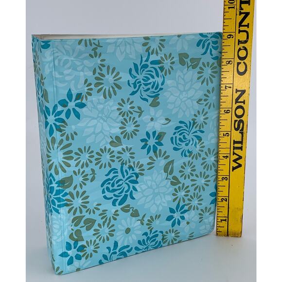 Vintage Photo Album Blue Floral Medium Size 9 x 7.5 x 2.5" Vinyl Family Book - Picture 2 of 13